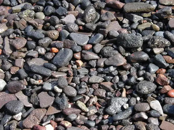 Ile waży 1m3 żwiru 16-32? Zaskakujące fakty o wadze materiałów budowlanych