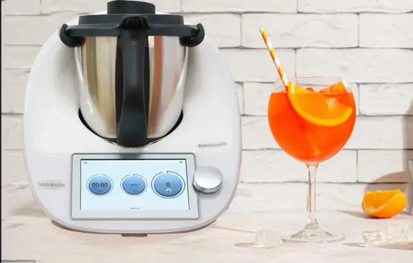 Pyszne drinki w Thermomixie, które zaskoczą Twoich gości