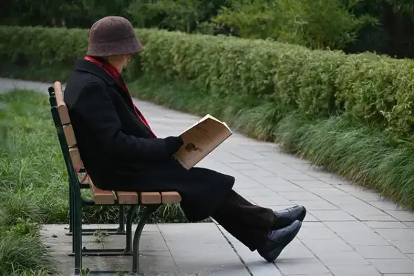 Prawdziwe pragnienia dojrzałego mężczyzny. Czego naprawdę chce facet po 60?