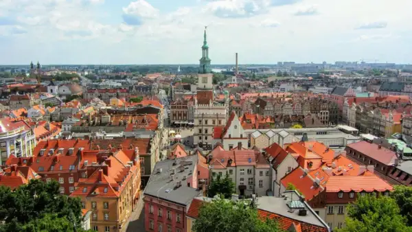 Gdzie leży Poznań? Odkryj fascynującą lokalizację tego miasta