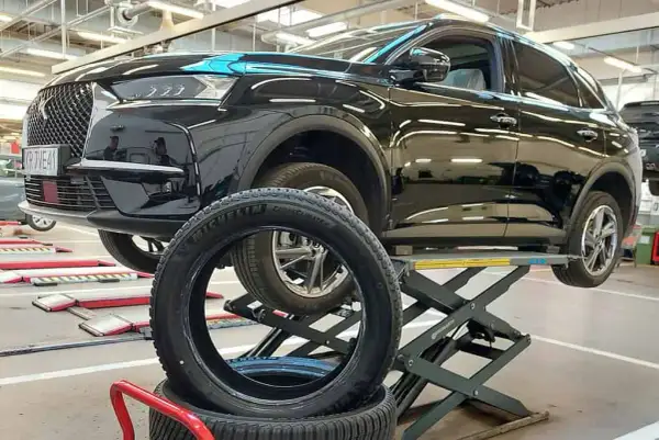 Jakie opony do SUV: Wybierz najlepsze na każdą porę roku