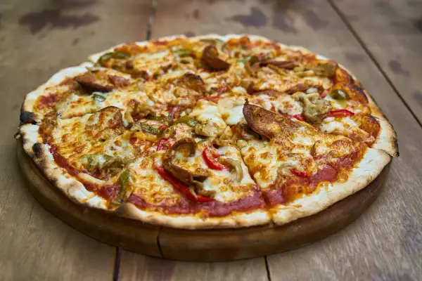 Gdzie zjeść w Ostrowcu Świętokrzyskim? Najlepsze restauracje i opinie