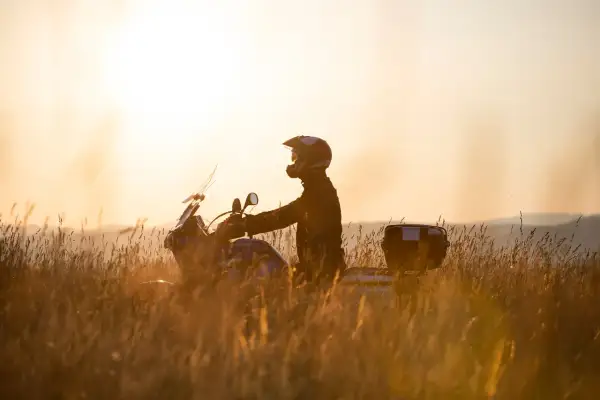 Sezon motocyklowy od kiedy do kiedy - nie przegap idealnych dat