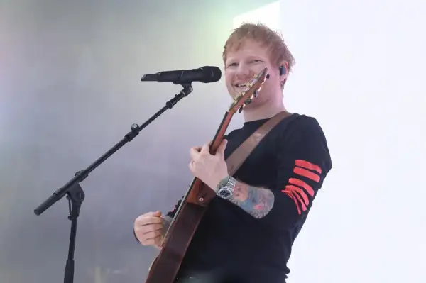 Ile trwa koncert Ed Sheerana w Warszawie? Sprawdź szczegóły!