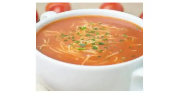 Zupa pomidorowa jak u mamy w Thermomix - prosty przepis na smak dzieciństwa