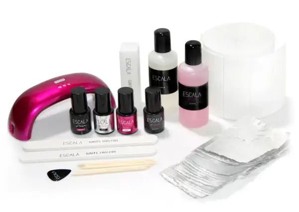 Ile kosztuje zestaw do manicure hybrydowego? Ceny, zawartość i porady.