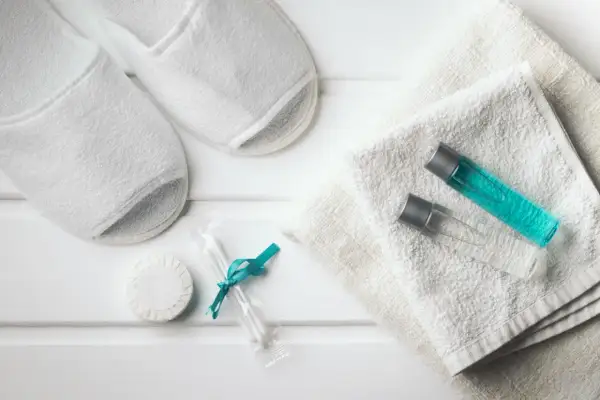 Co można zabrać z hotelu? Oto przedmioty, które są dozwolone