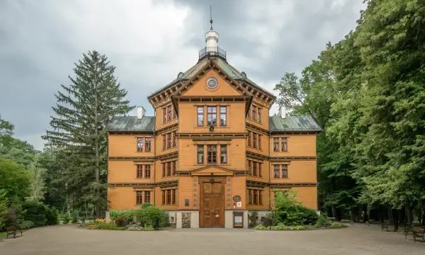 Pałac myśliwski książąt Radziwiłłów w Antoninie: historia i zwiedzanie