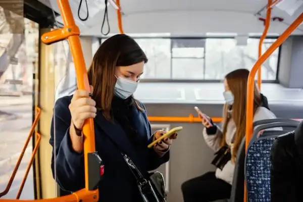 Ile osób może być w autokarze? Sprawdź, ile pasażerów pomieści