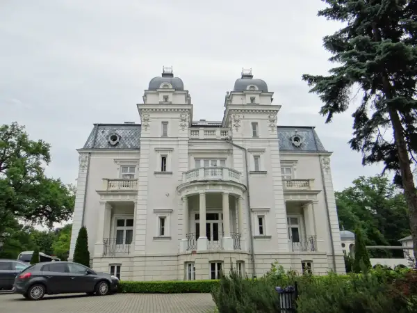 Pałac w Teresinie - tajemnice najpiękniejszej rezydencji na Mazowszu