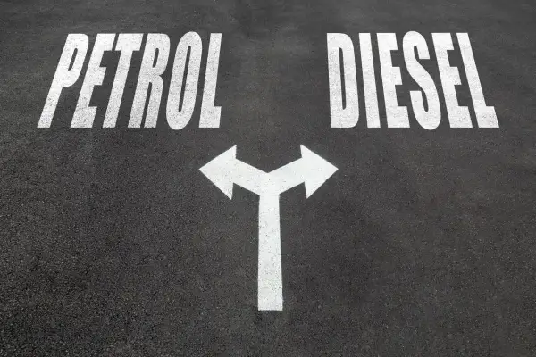 Benzyna czy diesel do miasta: Który wybór ograniczy koszty?