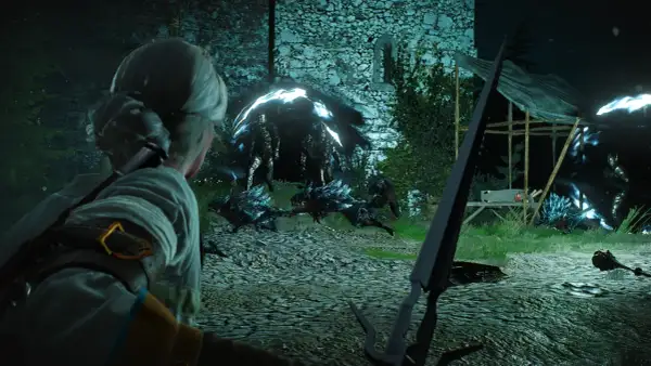 Ciri walczy z potworami, by dostać się do Kaer Morhen w Wiedźminie 3.