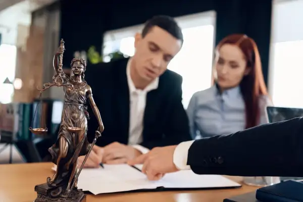 Eksmisja lokatora: Odzyskaj mieszkanie legalnie i bez błędów