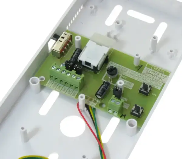 Jak podłączyć domofon Cyfral Smart 5P - uniknij typowych błędów instalacji