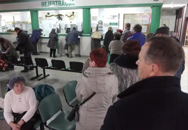 Pilnie do neurochirurga NFZ? Sprawdź, jak ominąć długie kolejki