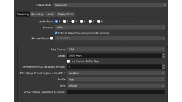 Adjusting streaming settings: x264 encoder, 2500 Kbps bitrate, and 'veryfast' CPU preset for optimal performance.