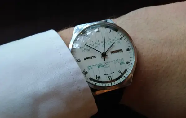 Rosyjskie zegarki mechaniczne: Historia, modele, zakup czy warto?