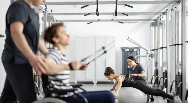 Skróć czas oczekiwania na rehabilitację NFZ poznaj sprytne triki!
