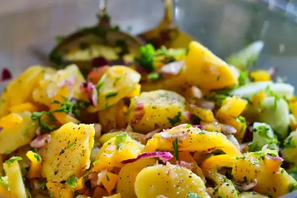 Salade de pommes de terre : le guide ultime pour un plat parfait