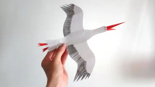 Jak zrobić bociana z papieru? Od prostych form po origami 3D.