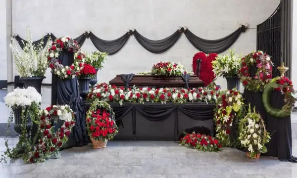 Jak zorganizować pogrzeb - kluczowe kroki i ważne formalności