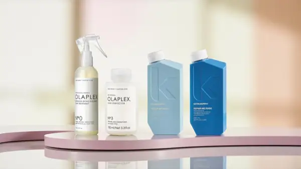 Des produits Olaplex et KEVIN.MURPHY pour hydrater ses cheveux et les réparer en profondeur.