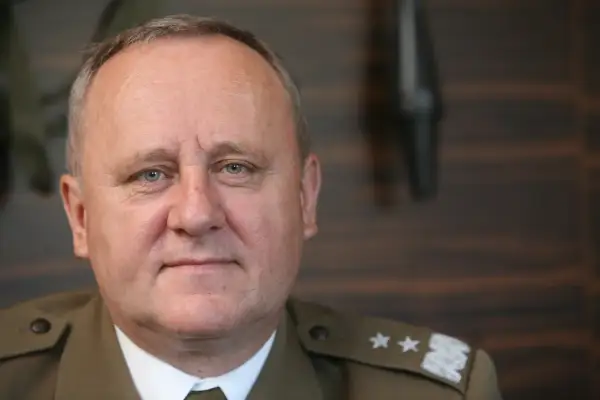 Bogusław Pacek generał: jego niezwykła kariera i osiągnięcia w wojsku