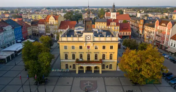Budowa domu za 100 tys. zł w 2026: Czy to możliwe? Analiza Kingi Mazur