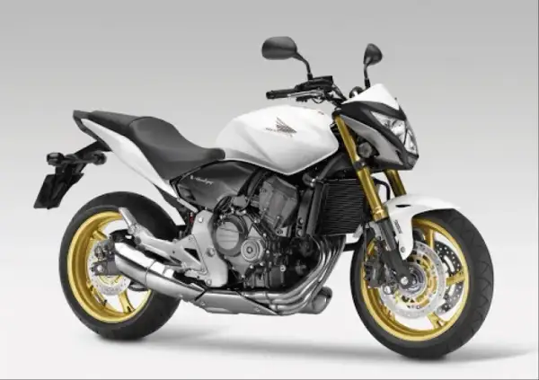 Ile płynu chłodniczego w Honda Hornet 600? Oto co musisz wiedzieć