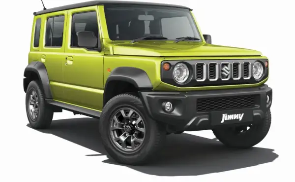 Jaskrawozielony Suzuki Jimny 5-drzwiowy, gotowy na przygody. Sprawdź jego cenę!