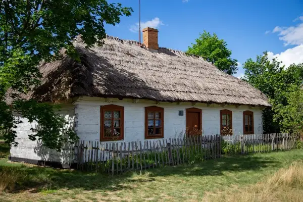 Skansen Maurzyce: Godziny otwarcia, ceny, dojazd. Zaplanuj wizytę!