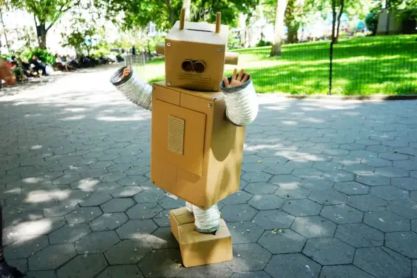 Jak zrobić strój robota z kartonu - proste kroki i inspiracje