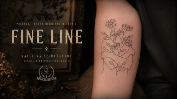 Delikatne, minimalistyczne tatuaże z motywem kwiatów i postaci. Inspiracji małe tatuaże w stylu fine line.