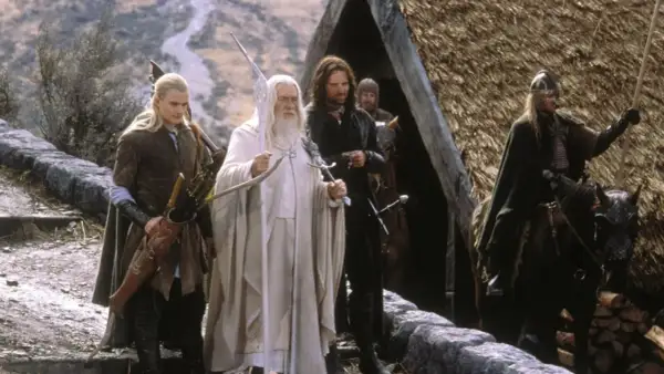 Gandalf, Aragorn i Legolas, bohaterowie jednych z najważniejszych filmów w historii kina, wyruszają na wyprawę.