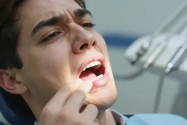 Odrętwienie po dentyście? Szybkie sposoby na powrót czucia!