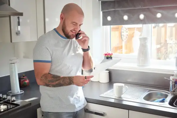 Co to znaczy refinansować pożyczkę i jak uniknąć długów?