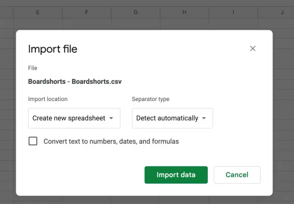 Ventana de importación de archivo CSV "Boardshorts.csv". Se puede crear una nueva hoja de cálculo o detectar el separador automáticamente.