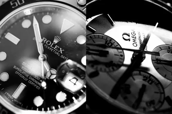 Un confronto tra due icone: il Rolex Submariner e l'Omega Speedmaster. Due capolavori di precisione e stile.