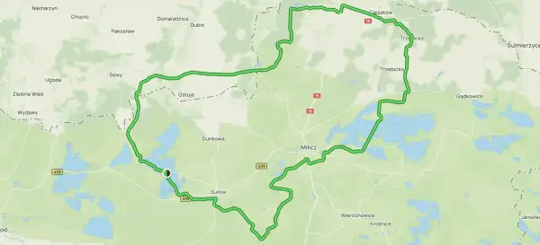 Mapa z zaznaczonymi trasami rowerowymi wokół Stawów Milickich. Trasa prowadzi przez malownicze tereny, mijając wsie i liczne zbiorniki wodne.