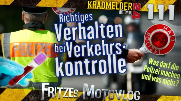 Polizei stoppt Verkehr. Ein Polizist hält ein Stoppschild. Ein Blutröhrchen liegt bereit. Infos zum Zeugnisverweigerungsrecht bei Blitzern.