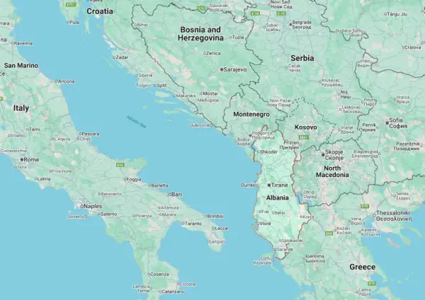 Gdzie leży Albania? Położenie, dojazd z Polski i Twoje wakacje!
