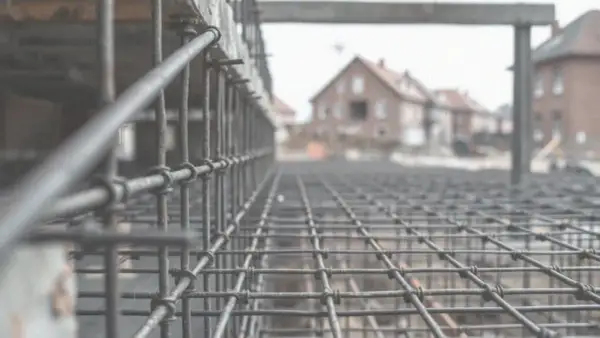 Zbrojenie stropu co ile pręty – kluczowe informacje dla bezpieczeństwa