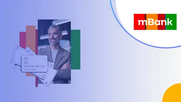 Uśmiechnięty mężczyzna z kartą i pieniędzmi, symbolizujący korzyści z mKonto Intensive. Opłaty są przejrzyste.