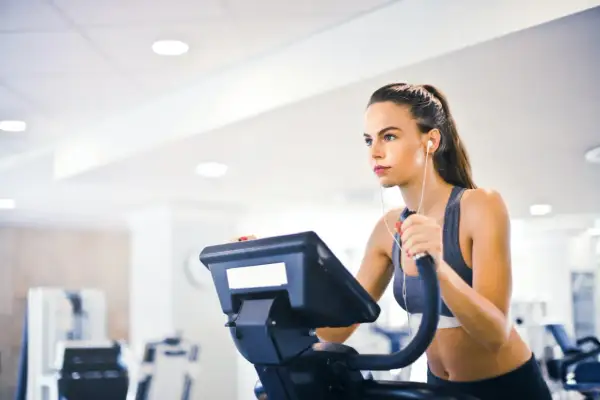 ¿Es malo entrenar con agujetas? La guía experta para decidir