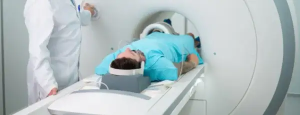 Alkohol po badaniu z kontrastem: Ile czekać i dlaczego?