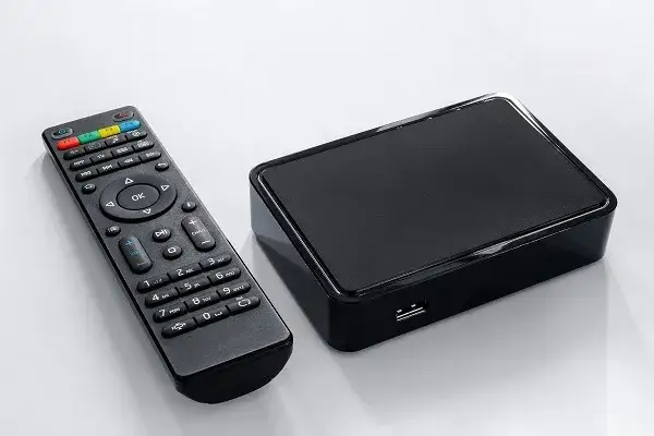 Jak zrobić z telewizora smart TV – proste sposoby na transformację