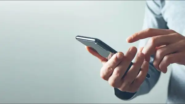 Telefon w ośrodku uzależnień: zasady i dlaczego są ważne?
