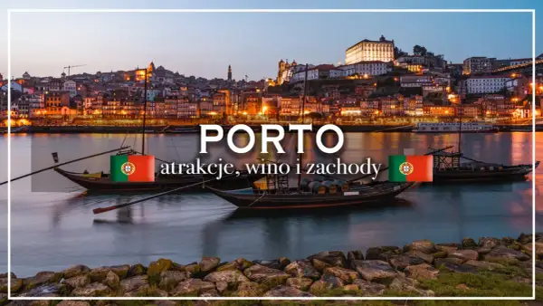 Porto: tradycyjne łodzie Rabelo z beczkami wina porto na rzece Douro, z widokiem na oświetlone miasto o zachodzie słońca.