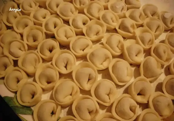Tortellini: Ile gotować? Precyzyjny czas dla każdego rodzaju!