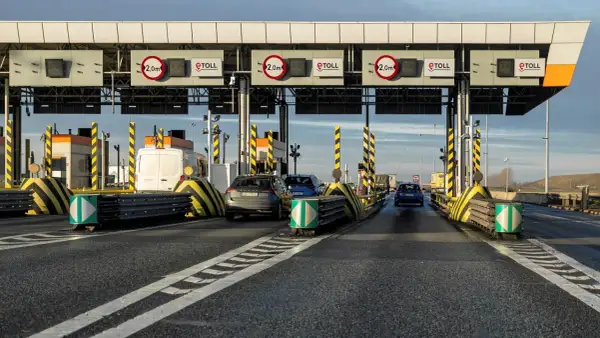Autostrada A4: Jak płacić? Uniknij kar! Odcinki i metody